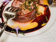 -青岛香格里拉·鱼跃地中海西餐厅