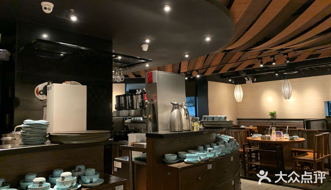 不排队 直接入座 店内也还有空位