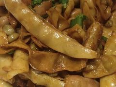 红烧肉压黄金勾豆角-九转小磨·非遗东北菜旗舰店