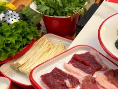-毛辣果·贵州红酸汤牛肉火锅(西单店)