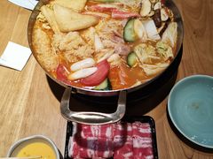 肥牛泡菜锅-一心创作料理屋(经开万达店)