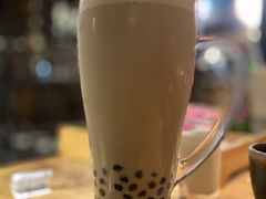 -湊湊火锅·茶憩(杭州湖滨银泰in77店)