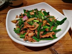 宣威小炒肉-老滇山寨•云南特色菜•地方菜•民族风情歌舞表演(金碧店)