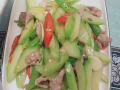 本地小节瓜烩爽肉-大师傅金奖啤酒鱼(西街老店)