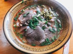 -肇兴特色牛肉粉
