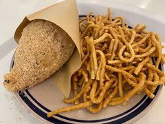 嘎嘎糯米团-正南齐北·老街糯米团(洪崖洞店)
