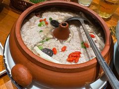 汽锅菌子肉饼-老滇山寨•云南特色菜•地方菜•民族风情歌舞表演(金碧店)