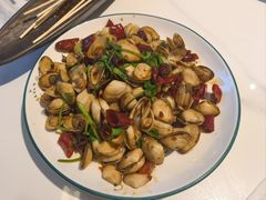 -嗨辣小聚·盘锦河蟹·海鲜烧烤龙虾(盘锦十年好店)