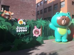 -LINE FRIENDS Garosu-gil Flagship Store