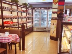 -红宝石·鲜奶小方·海派西点房(丰庄店)