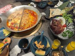 -湊湊火锅·茶憩(打浦桥日月光店)