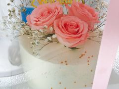 ins网红款粉色玫瑰定制鲜花蛋糕-艾加柒克蛋糕茶歇甜品台(春熙路店)