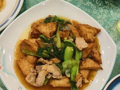 -鹤乡东北菜(崮山路店)