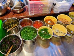 -丽丽三鲜螺蛳粉(田林路店)