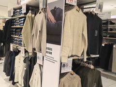 -优衣库(上海正大广场店)