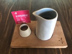 -彳亍咖啡·这里(水湾路店)