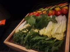 -左庭右院鲜牛肉火锅黑金店(陆家嘴中心店)