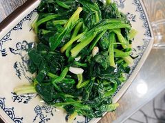 清炒菠菜-神仙钵湘香土菜馆(光华路店)