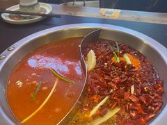 -沸炉重庆老火锅(军事博物馆店)