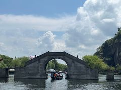-绍兴东湖风景区