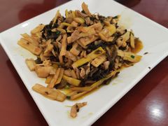 -天目湖刘老四农庄