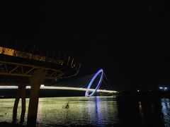 -南京眼步行桥