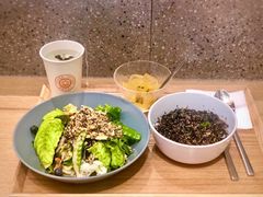 牛油果藜麦沙拉配日式海苔饭套餐-池奈·日式咖喱蛋包饭(赛高店)