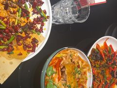 -川流不息·地道川菜·小龙虾(新松江路店)