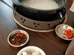 -鸿渡渔庄·特色鸭咀鱼