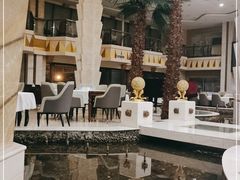 -碧中海汤泉汗蒸酒店