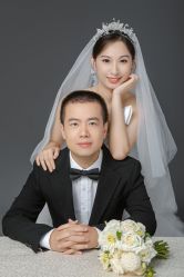 点击看大图 -挪娅婚纱摄影皇家会所