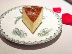 招牌巴斯克黑芝士蛋糕-艾雷牛排馆 LA.Prime Steakhouse