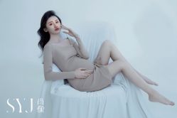 点击看大图 -十孕纪高端孕妇亲子摄影