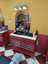 -Devilhands Barbershop男士理容店