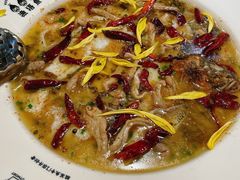 老坛麻辣酸菜鲈鱼-渔语鱼酸菜鱼新川菜(来福士店)