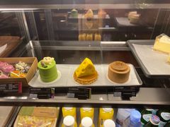 芝士咸蛋黄蛋糕-星巴克(天津滨海国际机场1店)