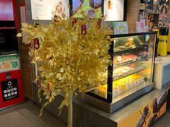 面包甜点陈列柜-麦当劳(四川北路店)