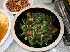 -唐师傅湘西名菜馆(武陵路店)