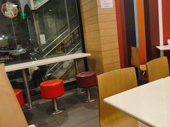 -麦当劳(乳山路店)