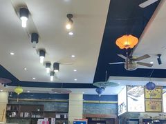 -红九格老火锅(三峡广场店)