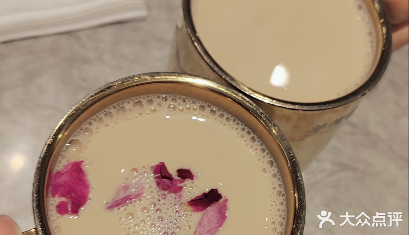 打卡传说中的红柳枝羊肉串