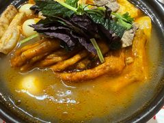 -老表记广西宵夜螺蛳鸭脚煲(东盟店)