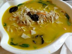 -天外天美食广场(哈尔滨路店)