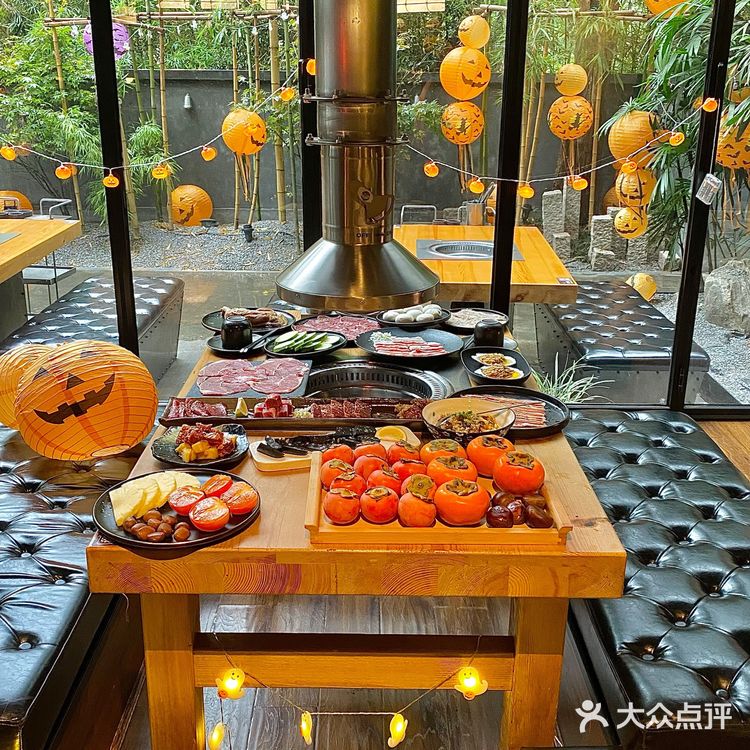 成都万圣节氛围烤肉🎃第一次吃烤柿子