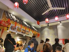 -爆炸头阿姨小四川正宗川味小吃(无任何分店)