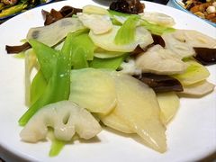 -张太婆老妈蹄花川菜馆·中华餐饮老字号(望平街店)