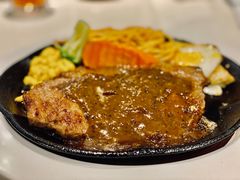 -汤姆家的牛排意面披萨(新城市广场店)