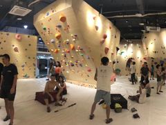 -Upper Climbing Gym 攀岩(华侨城店)