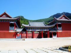 -九鼎铁刹山风景区