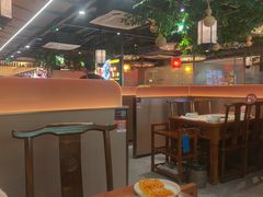 -乡土黄·鲜牛肉火锅·小龙虾(兴业街店)